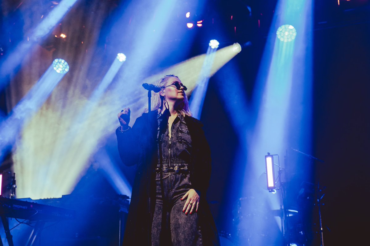 Got me on a vibe, catching feelings like I’m on a natural high 💫💫💫
Settle Down (<a href="/Junktionmusic/">Junktion</a> Remix) out now together with 5 more remixes.
Check them all out at lnk.to/SRBackInTheDay…

Photo : <a href="/evacaptures/">❀ eva ❀</a>