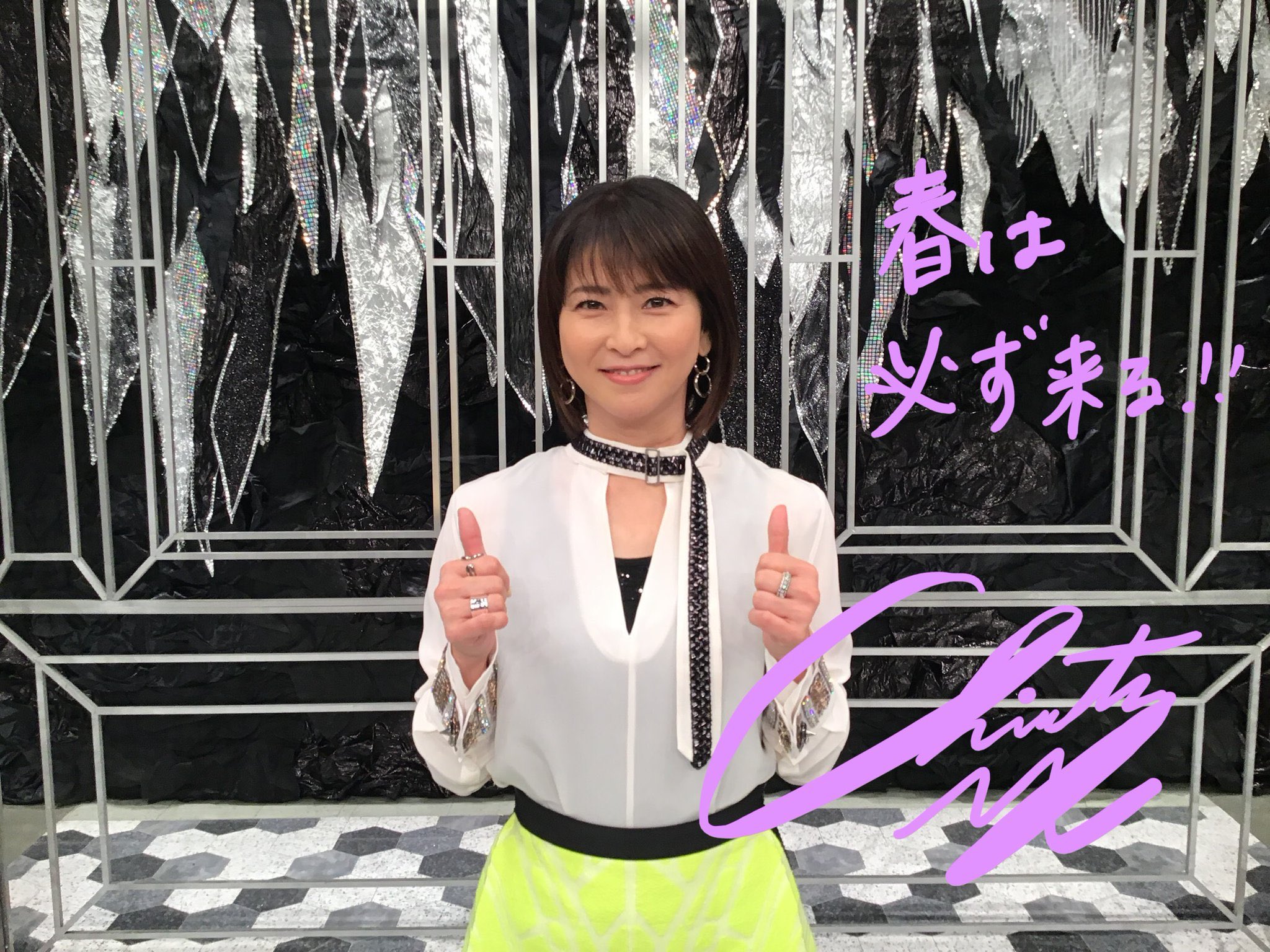 Bossa M K 森高千里さんがトレンドに入ってるからどうしたのかと思って見たらfnsの特番でララサンシャイン歌ってた なんてこった 30数年前に見た年上のきれいなお姉さんの森高千里が 今じゃもうすっかり いやいや 今もきれいなままの森高千里じゃん