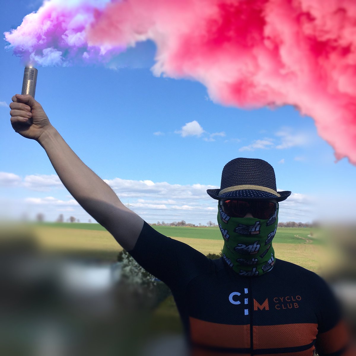 M_Baroudeur's tweet photo. Die Cipressa erwartet Euch. Das Commando CMCC ist bereit! #CCMCC #CMCC #MilanoSanRemoSimuliert https://t.co/kHRBFzDo2x