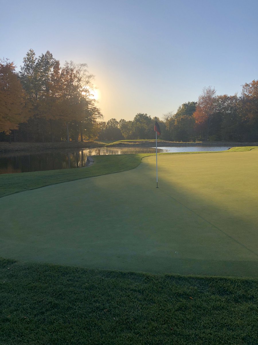 Siekmanna's tweet photo. @z_blair The Golf Club #18 https://t.co/CNue7zUV1b