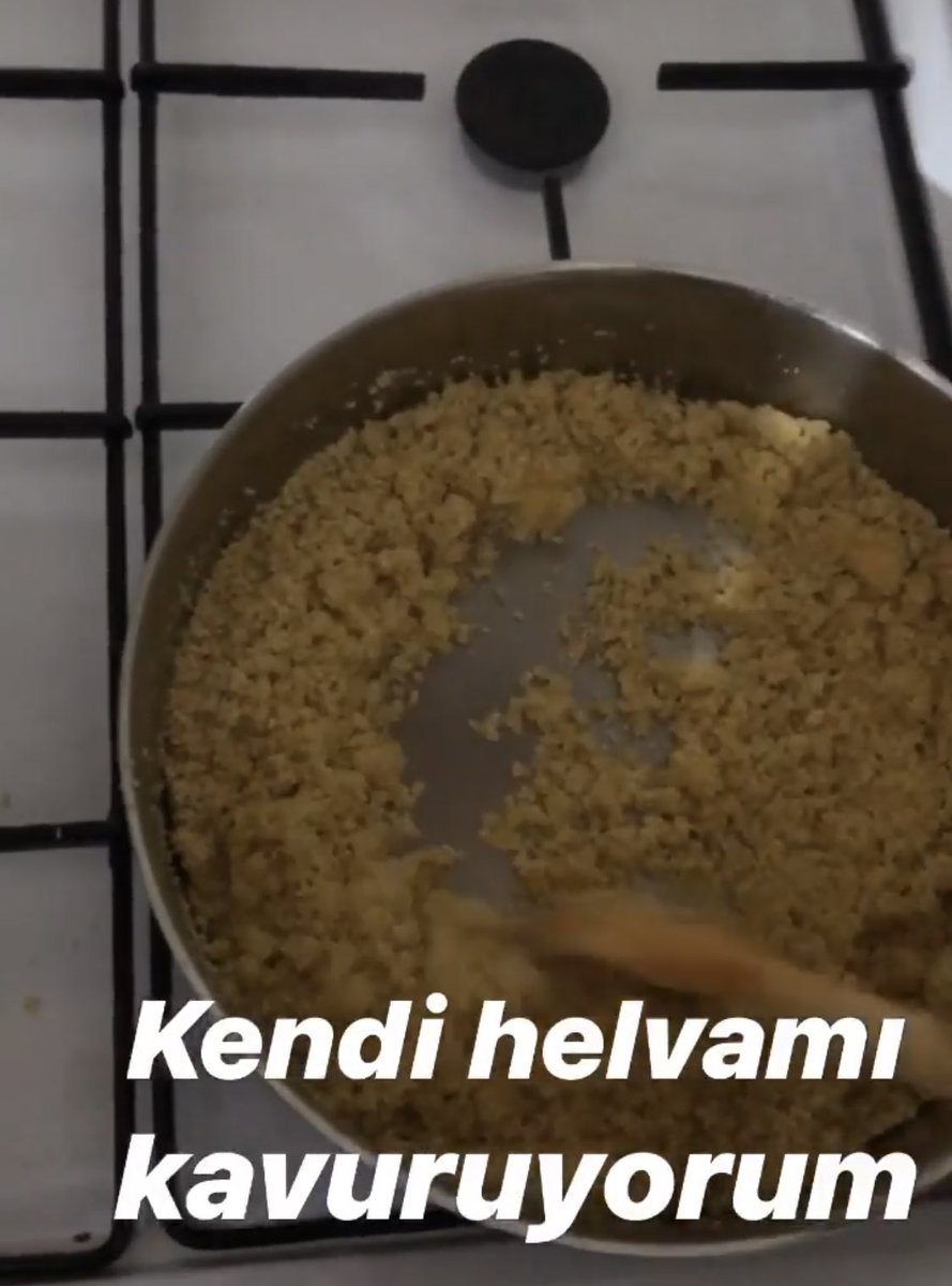 üni öğrencilerinin evlerde geldiği hale bak +60 teyzeler, amcalar da sokaklarda gezsin...