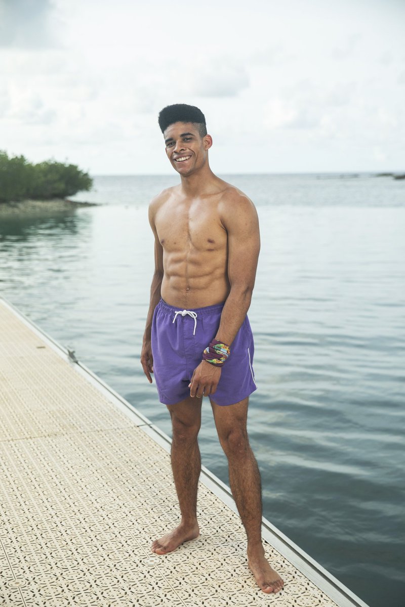 On a scale of 1-10, what would you rate #TeamMangoPeach 's throwing skills?

#Tropika