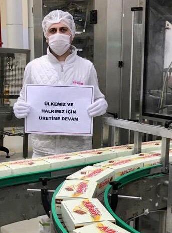 Ülker Çikolata Çalışanları Halkımız ve Ülkemiz İçin Üretime Devam Ediyor
#AlkışlarGıdaÇalışanlarına
#AlkışlarÜlkerÇikolataÇalışanlarına