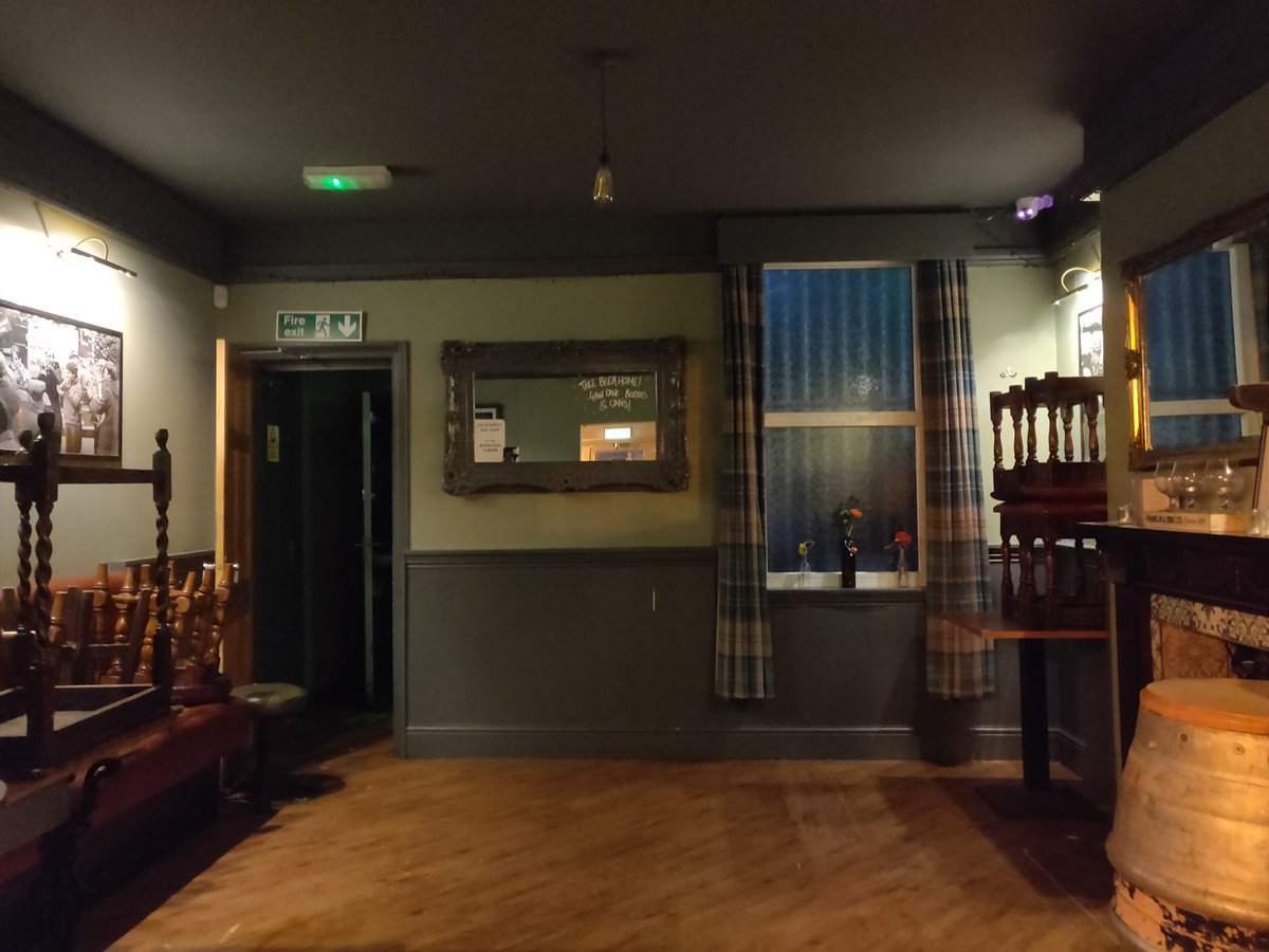 Beerhouse623's tweet photo. So as I close the doors for the first time in over 1000 days a man walks up with an envelope and gives us what he would have spent in the pub tonight. What a hero. What a city. Gutted but we will be back. Love you all. X https://t.co/XNDh2AuF3k