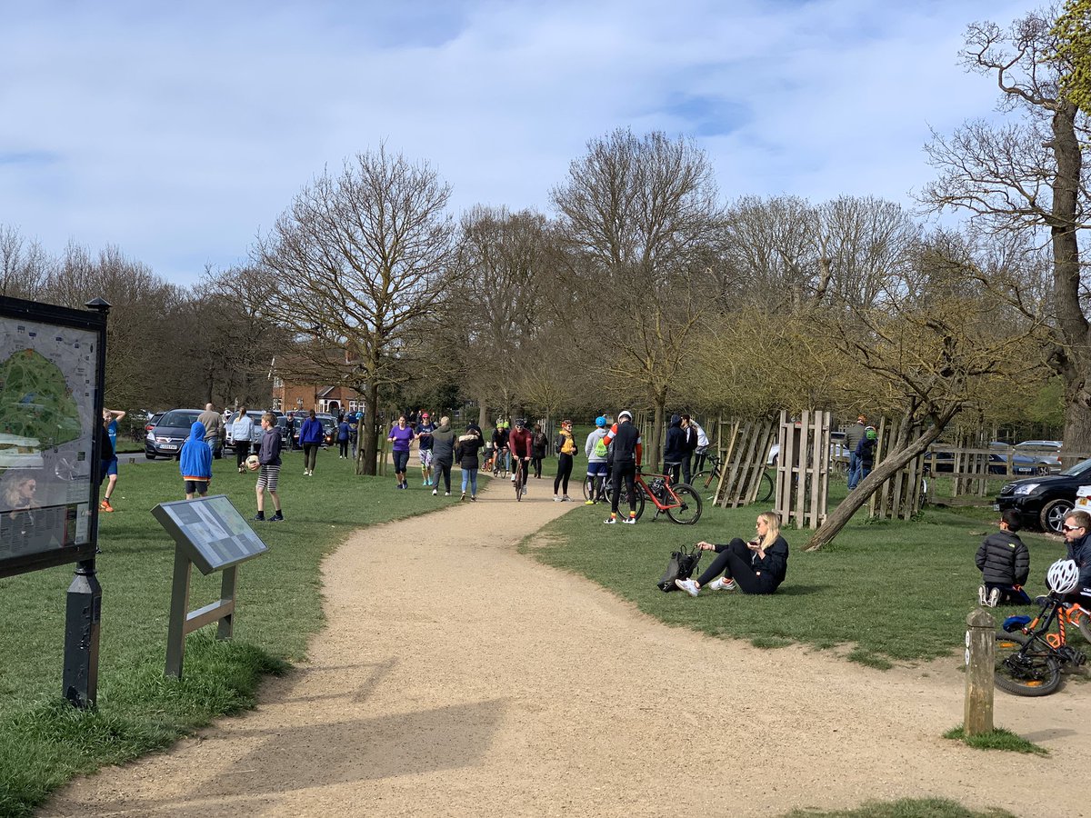 Not sure I’ve ever seen so many people in Richmond Park 🤷🏻‍♂️
Exercise is fine but there’s large groups of friends there. Clearly not listening. Bizarre