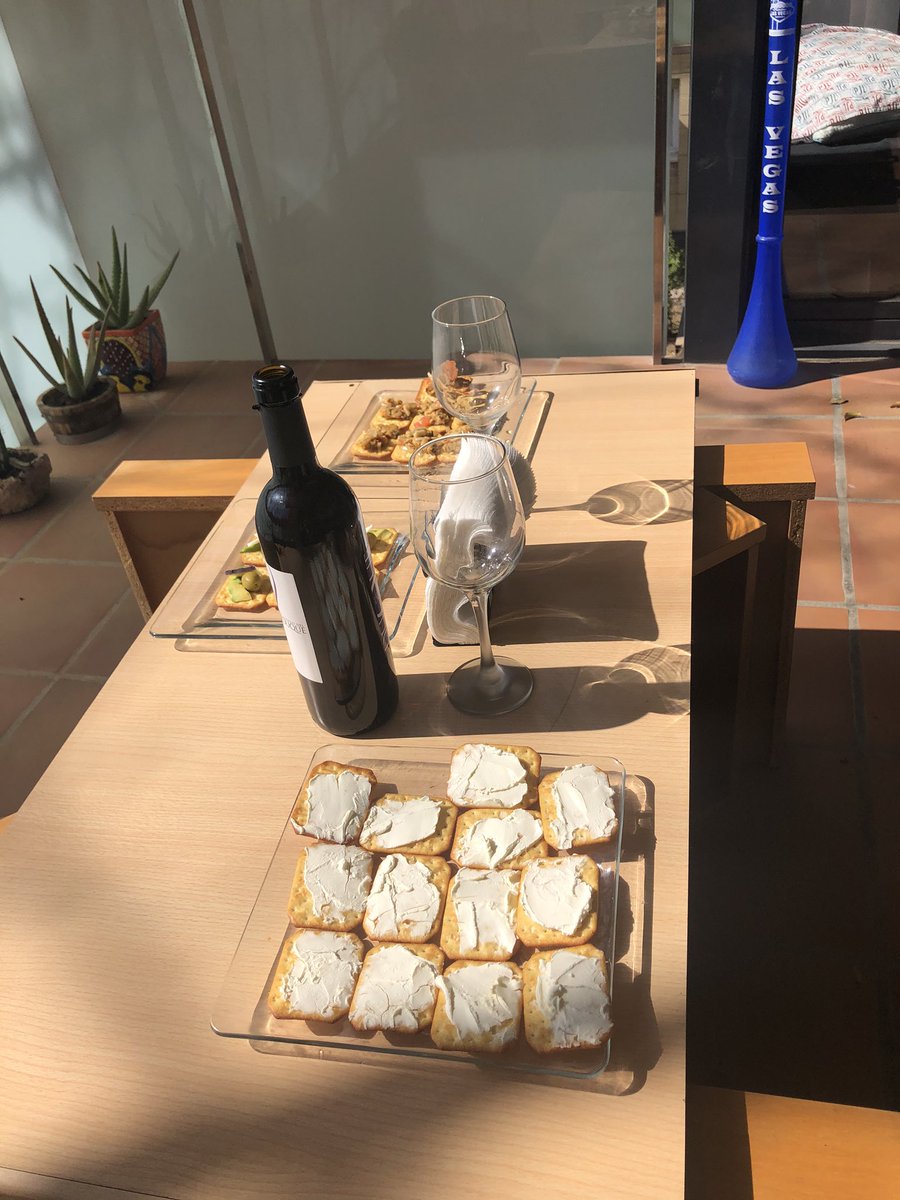 La padre de esto es darte cuenta que estás en cuarentena con la persona correcta ❤️😍 #COVIDー19 #pandemia