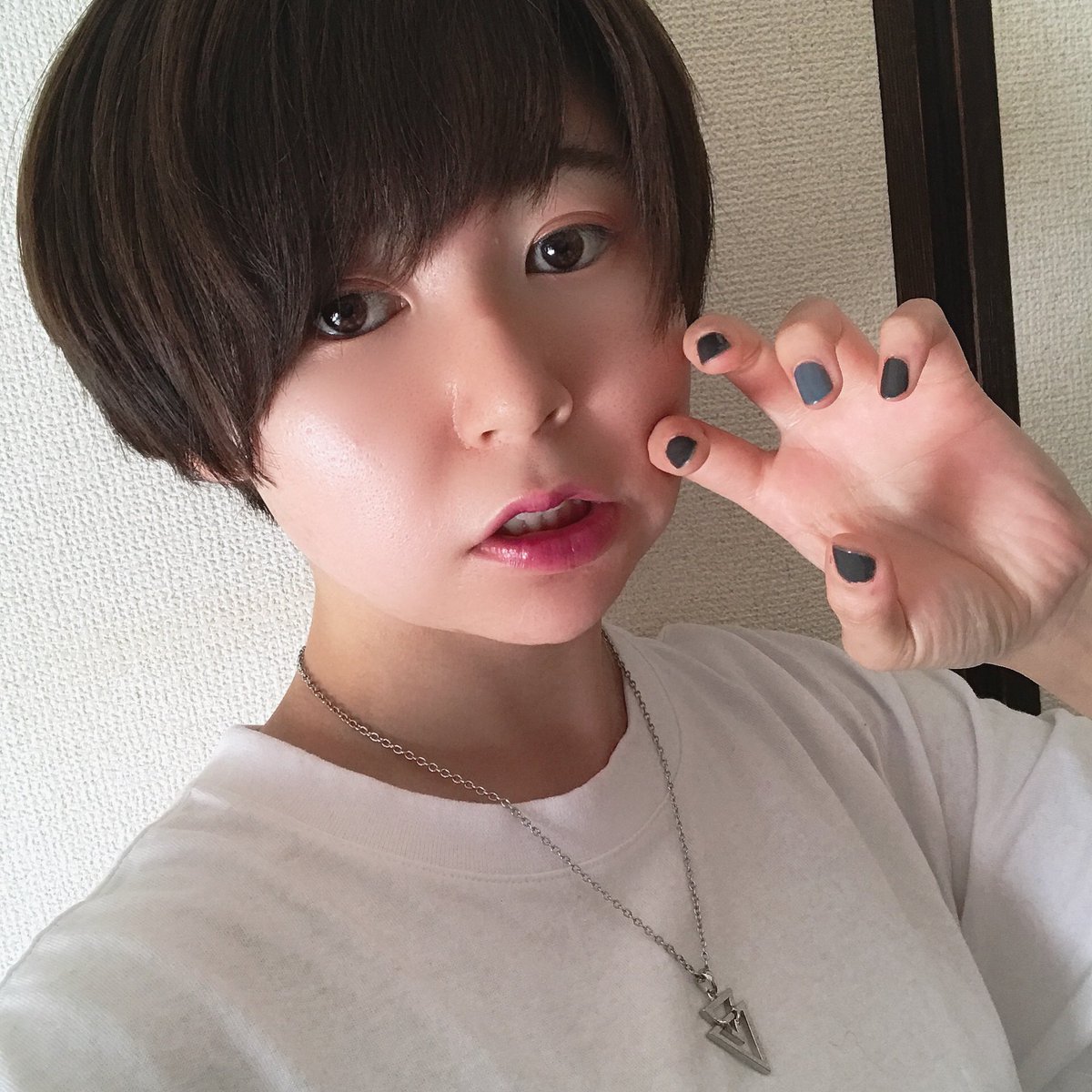 岩崎菜々 Inbbya Twitter