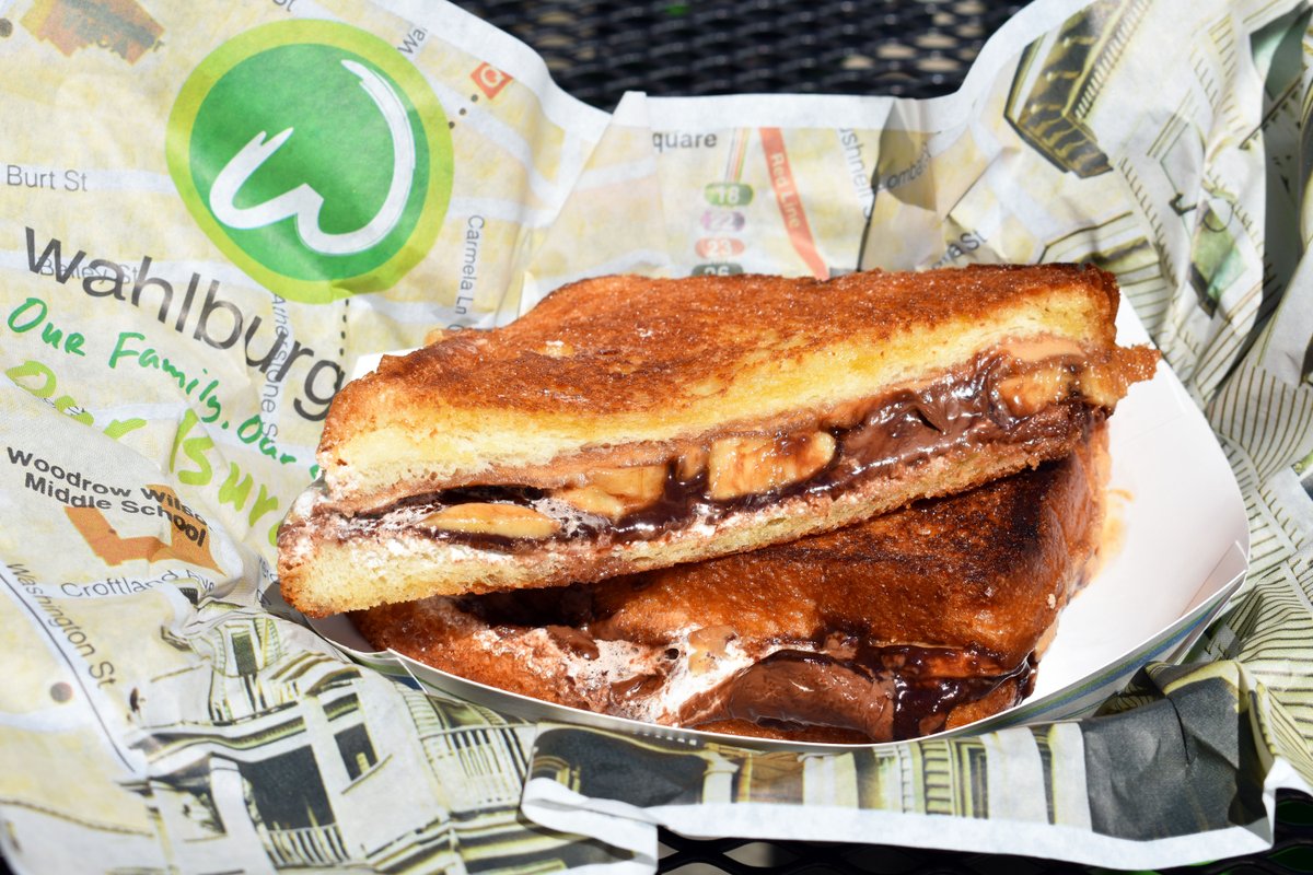 Peanut butter, banana, nutella, marshmallow fluff... Yes, you can eat the Fluffa Nutta for breakfast! Place your order now!