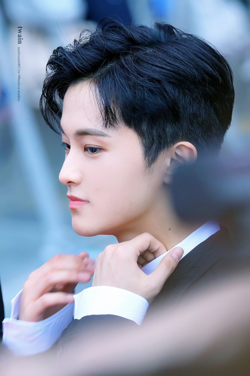 marktwain0802's tweet photo. #marklee #mark #NCT127 #엔씨티 

let mark show you what is handsome，elegance，sexy&amp;cute 🤗 https://t.co/LZh7HC2Zrs