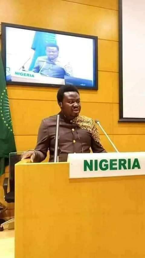 WaymediaE's tweet photo. WAYMEDIA EZE. 
The National Youth Council of Nigeria President Amb Sukubo Sara-igbe Sukubo  GCNY due to the COVID19 information around the world today hereby encourages all Nigeria Youths both Home and in Diaspora to always take preventive measures @sukubosaraigbe @NYCN_Hq https://t.co/eVAUL2Q62m