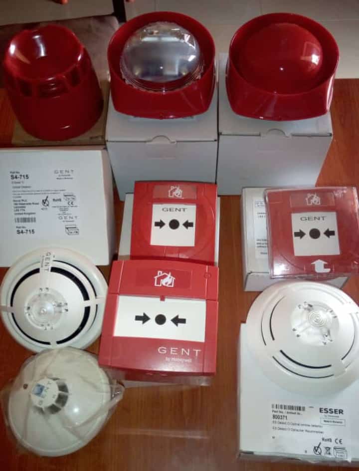 jidmatventures's tweet photo. Sale, Installation and Maintenance of CCTV, Fire alarm system, Thunder Preventrons, fire resistant cable, access controls et all. Lose nothing to Theft, fire and thunder. 

_Your Security, our concern_
(+234) 8137381977 https://t.co/mrFRJJDRsC