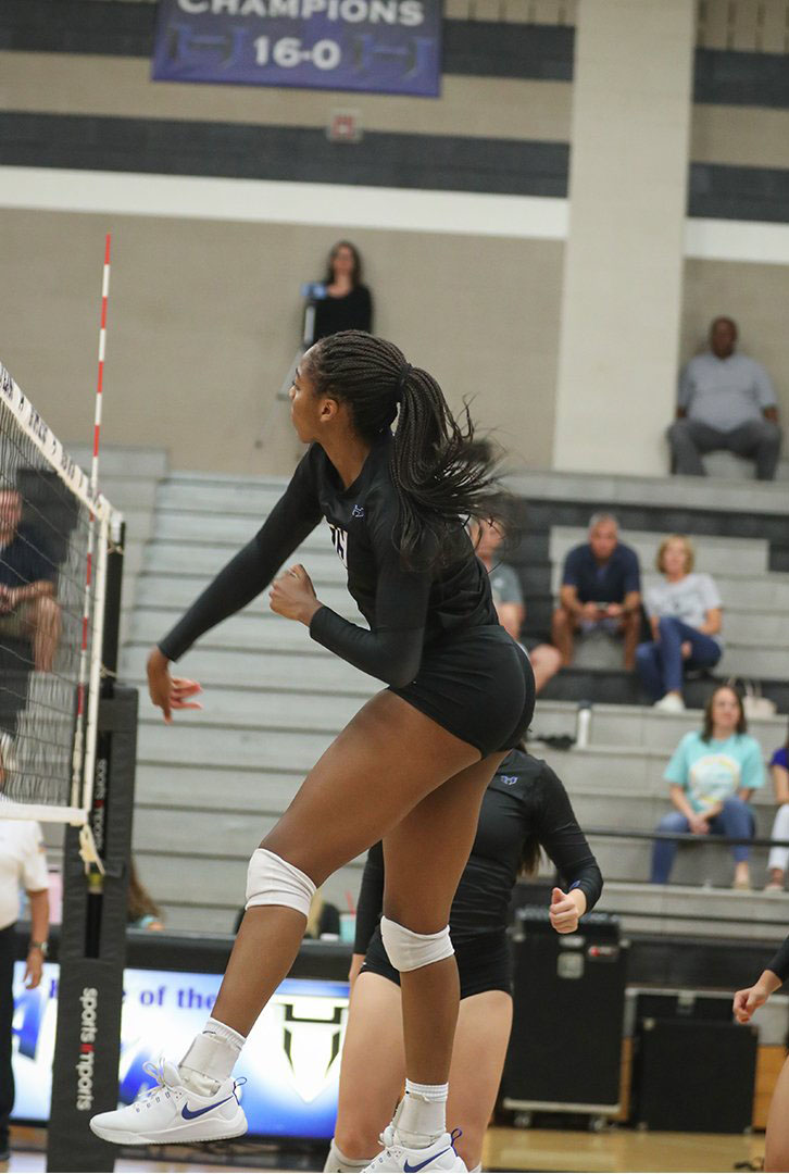 VolleyballMag Girls Fab 50 ✨

🔶 <a href="/BirdieHendrick7/">Birdie Hendrickson</a>
🔷 <a href="/Elljmck/">Elli Mckissock</a>
🔶 Nnedi Okammor

#GoGators