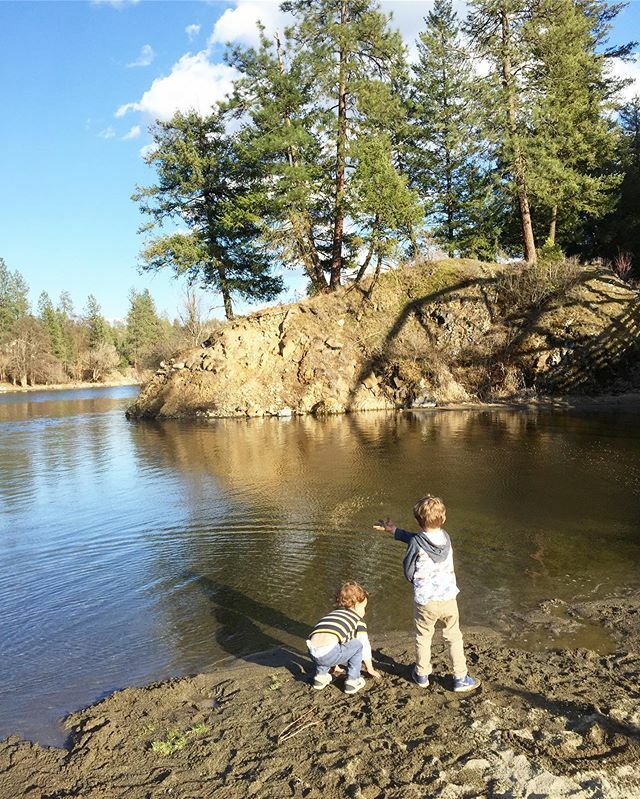 This is a weird time, and I’m sooo thankful for the amazing weather Spokane has had the last week. I honestly don’t know how we’d be getting through this if it weren’t for getting outside and soaking up the SUN!!! ☀️ Spending time with our kids has also … ift.tt/3bm2TV7