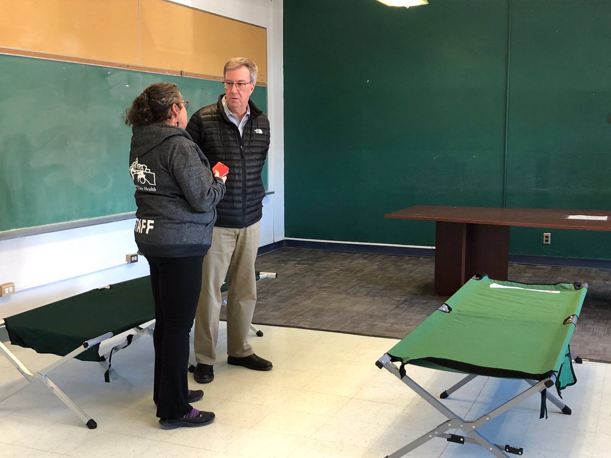 JimWatsonOttawa's tweet photo. My thanks to our community partners like inner city health for working with Public Health and establishing a self isolation centre for our homeless population at Routhier community centre.  It will be open as of Monday   A mobile van is also assisting with our most vulnerable https://t.co/RHY4JBzPLL