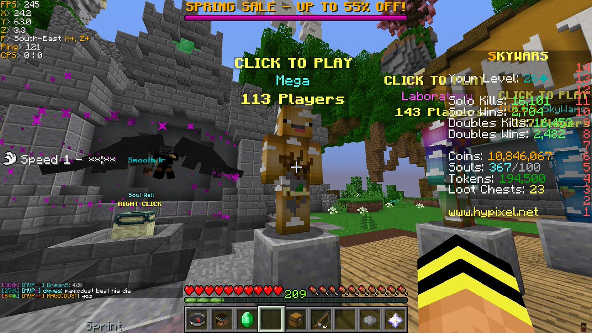 Youtsee's tweet photo. So I logged onto minecraft for the first time in a few months and apparently mega skywars is back?? https://t.co/cnLfosuYVJ