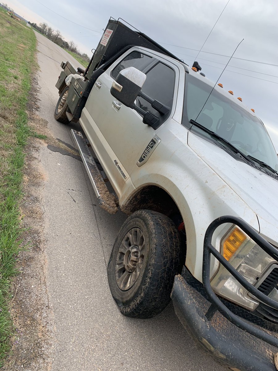 Drakevaught's tweet image. Should’ve stayed in quarantine, CoronaVirus done got my tire sick🥴🥴