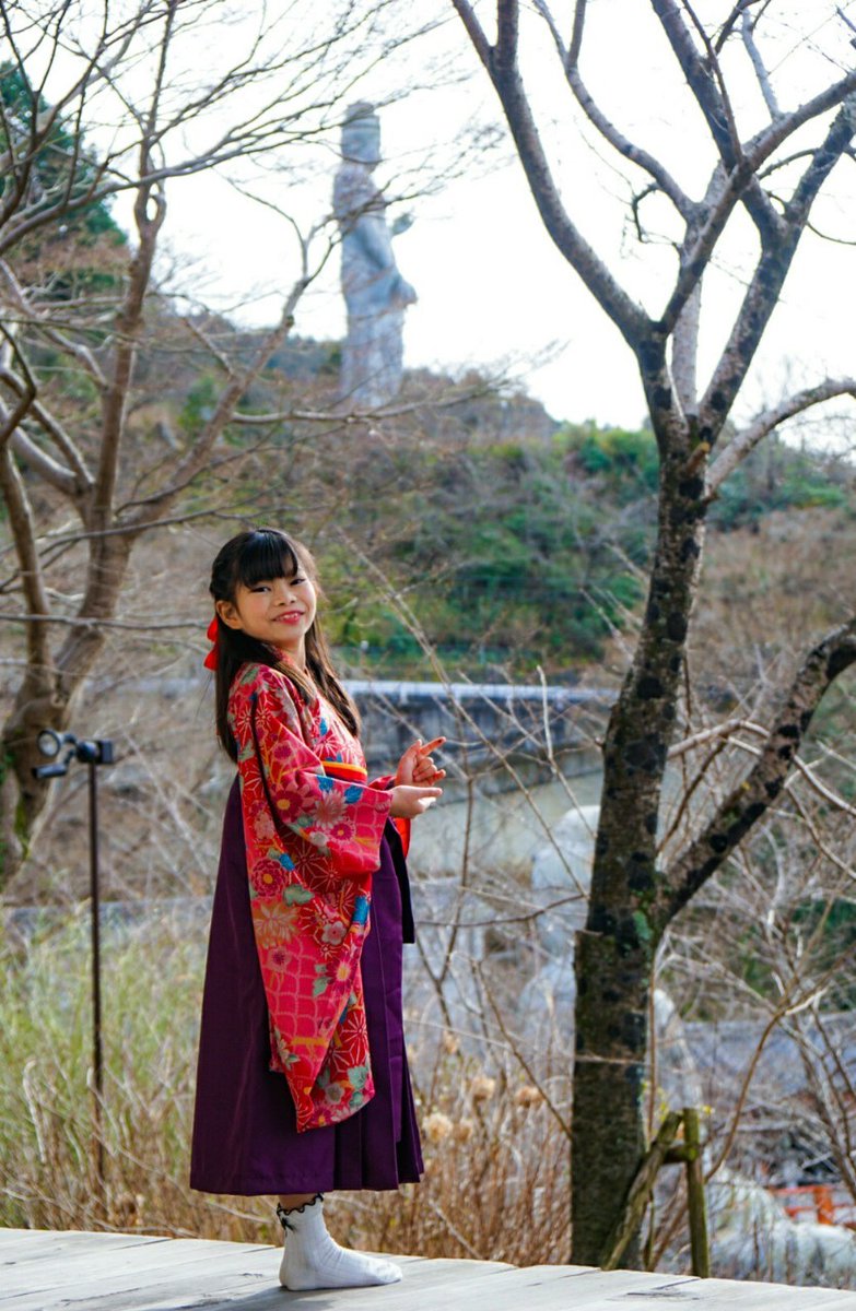 Hikarinonijiko's tweet photo. #壺阪寺
🎎#大雛曼荼羅🌸
2020体のお雛様🎎
3月31日午後4時までです😊✋
#springhascome
#socute #kids_ilike #japan_photo_now #奈良キッズコレクション #奈良コレクション
#キッズフォト #写真好きな人と繋がりたい #kids_photos #心結 #kidsmodls #japankids #kimono https://t.co/PThuPTnvlj