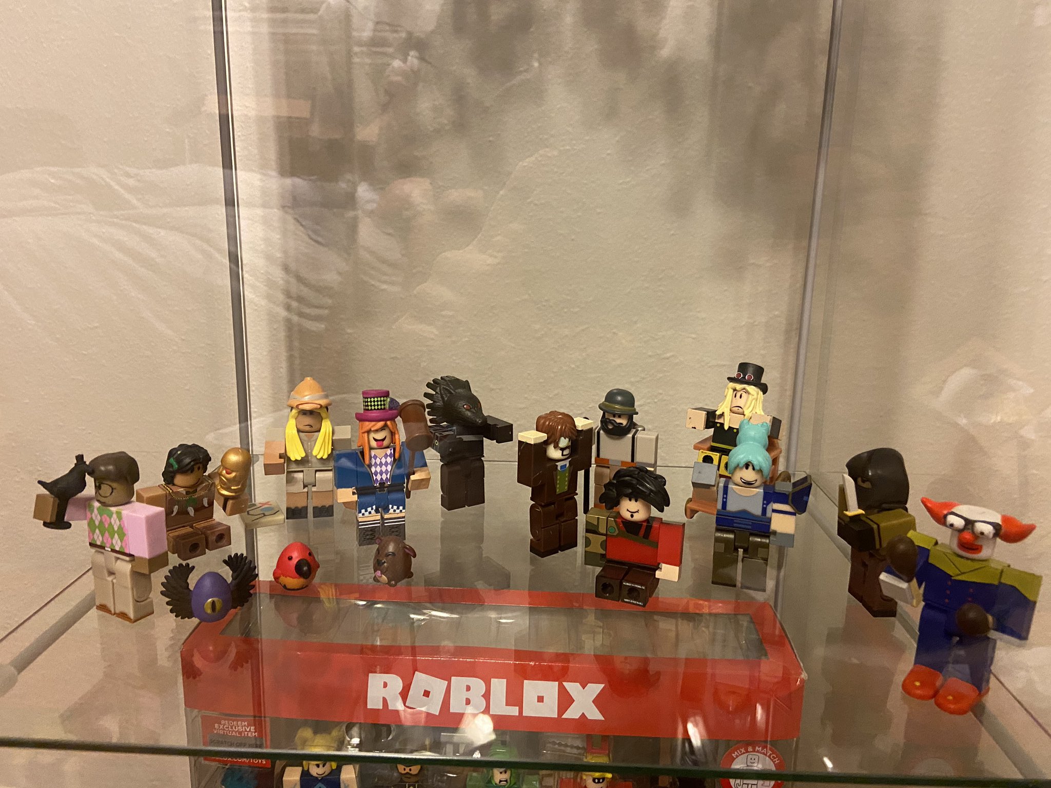 Luke Tesarek On Twitter Finally Got Some Free Time Last Night So My Sister And I Set Up This Display Case For All My Roblox Toys In My Room Https T Co Z8v712dlie - luke tesarek on twitter rip my first hat ever on roblox going