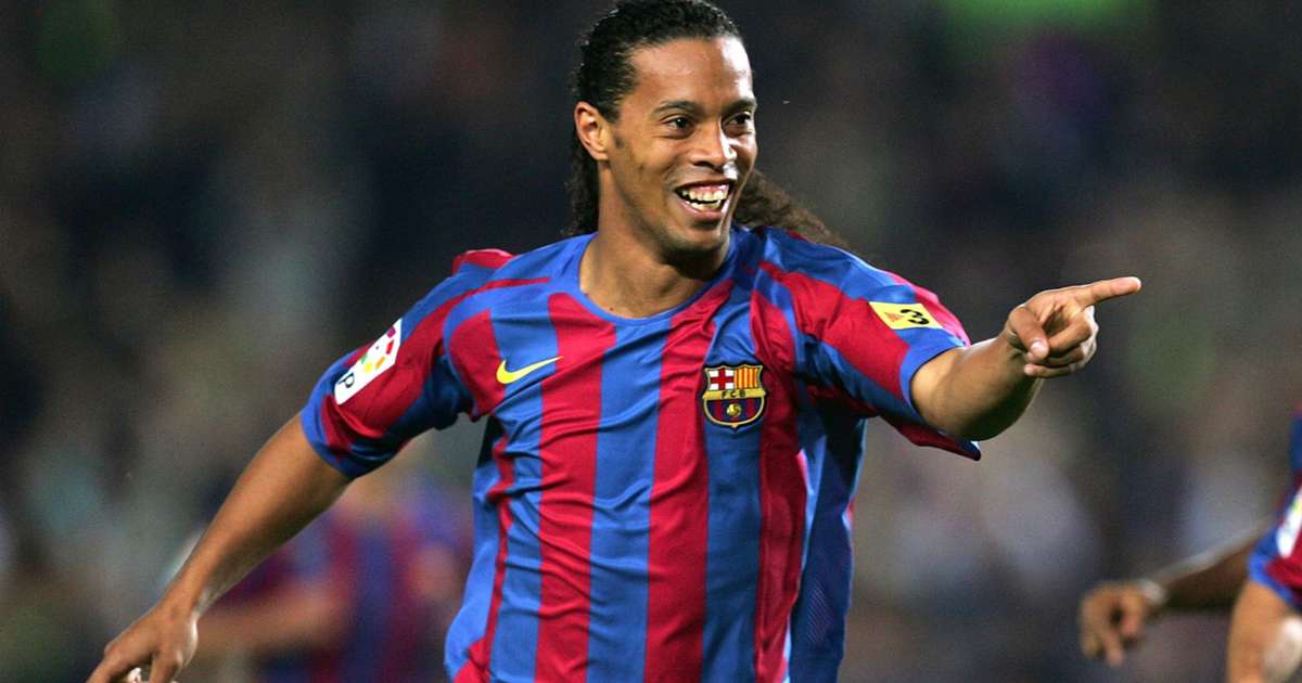 BarcaWorldwide's tweet photo. Lionel Messi: "Ronaldinho was responsible for the change at Barça."

Happy birthday Ronnie👑 https://t.co/L5DXEWbGaT
