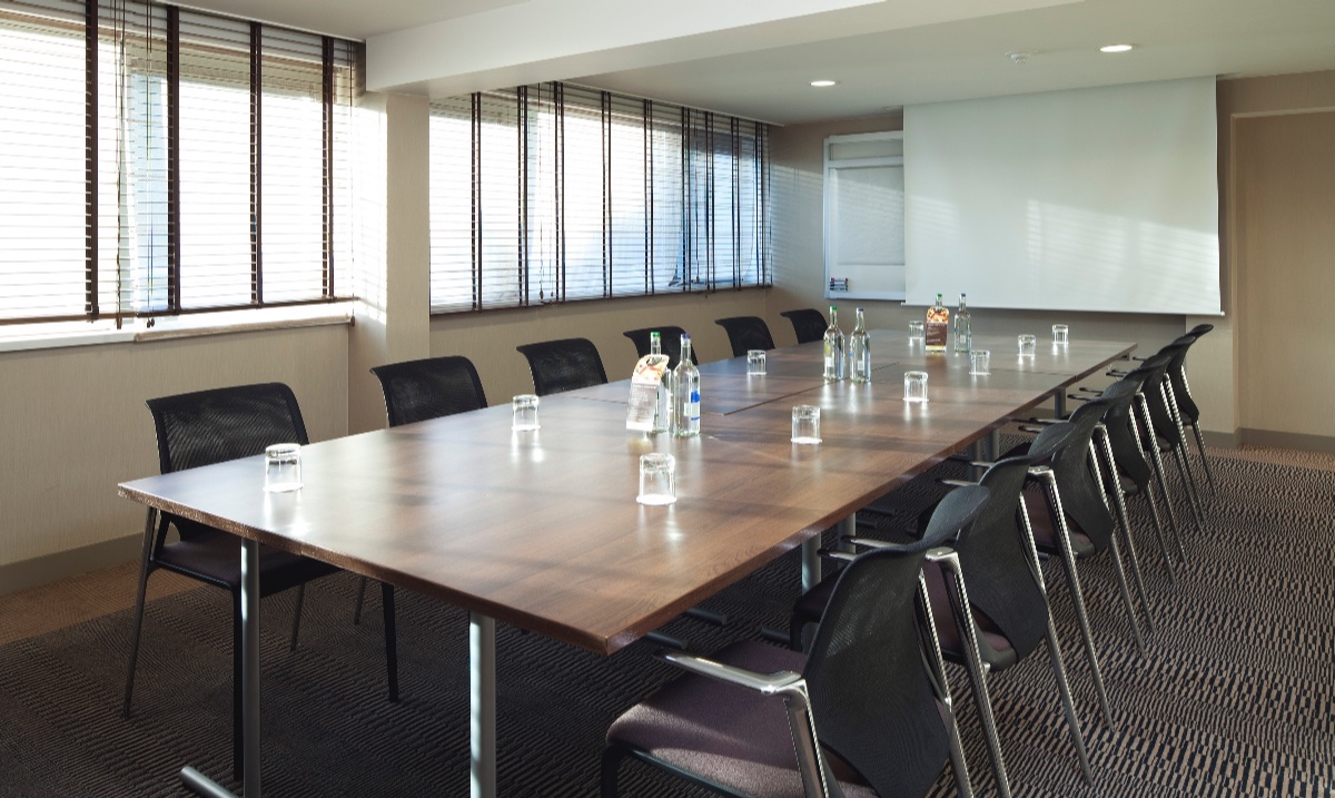 We will make sure all of your future meetings go to plan with our dedicated Crowne Plaza Meetings Director.. 💻📱✍️ 
→ ow.ly/c38750yEE5c