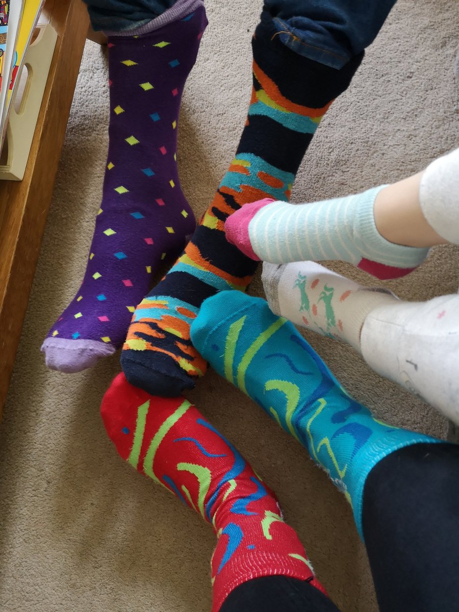 RebeccaHillRNLD's tweet image. The Hill's may be poorly and in #Isolation, but that's not stopped us wearing our #LotsOfSocks and #differentsocks with pride to celebrate #WDSD2020.
#WeDecide
@DSAInfo
@Rob_DW_Hill