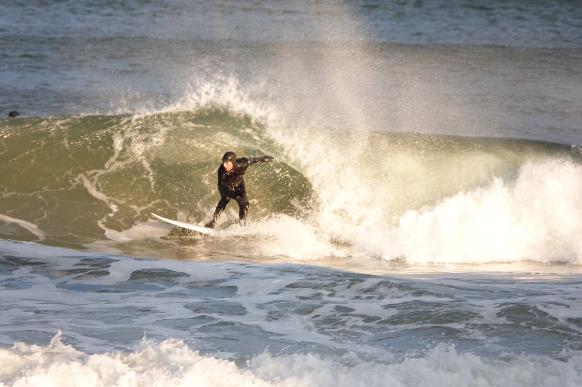 Michaelwalsh02's tweet image. Lots of good surf action last week or 2.  @SeacoastSciCtr @seacoastonline @GrtrNbptToday it’s fun to watch and you can grab a beach walk to inwind/unplug and stay healthy. Just make sure to social distance during the #covid19outbreak @crsurfco1983