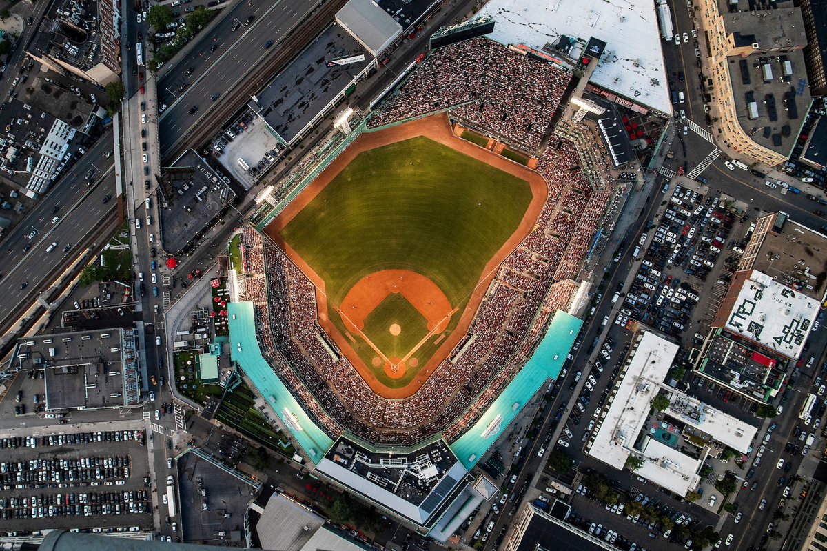 RedSox's tweet photo. *scroll break* 

Take a pause and a deep breath, and enjoy some Fenway beauties. https://t.co/jeCGjkv46q