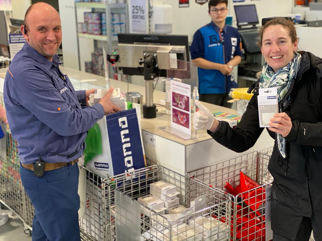 Zorgfix's tweet image. De eerste bedrijven hebben zich al gemeld. Gamma Almere doneert alle latex handschoenen! Bedankt! #toppie #coronavirus #Covid_19  @gammanl