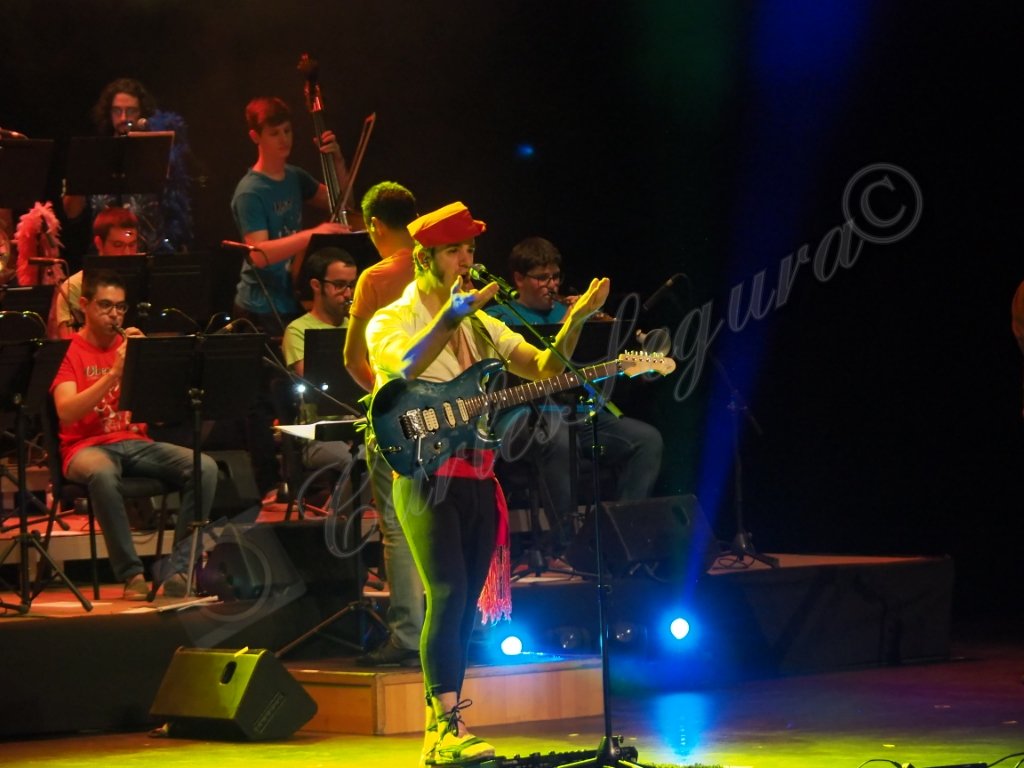 <a href="/Obeses/">O B E S E S 🫀</a> <a href="/MercatMusicaVic/">MMVV</a> <a href="/ArnauTordera/">Arnau Tordera I</a> <a href="/MaiolMontane/">Maiol Montané Tardà</a> <a href="/UdoRBrauna/">Arnau Burdó Plans</a> @poetadelsbaixos <a href="/7sisproduccions/">7Sis Produccions</a> <a href="/imesMng/">iMés Management</a>