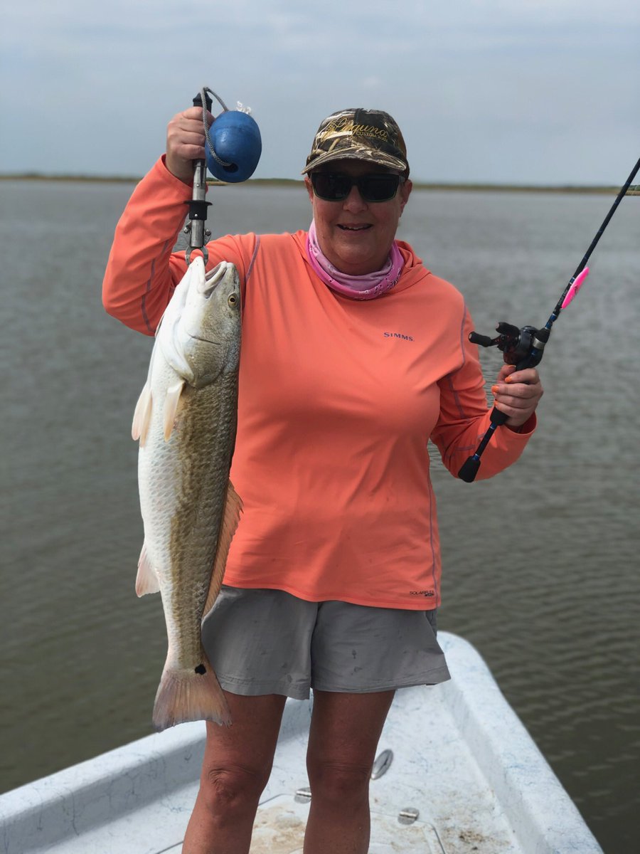 CountzTommy's tweet photo. I’m back in Matagorda this next week and ready to fish. I’m running a CV special for anyone that wants to get out of their house and on the water. It’s weekdays only. Call or text 281-450-4037 to book your trip. https://t.co/ZvQKioT0ki