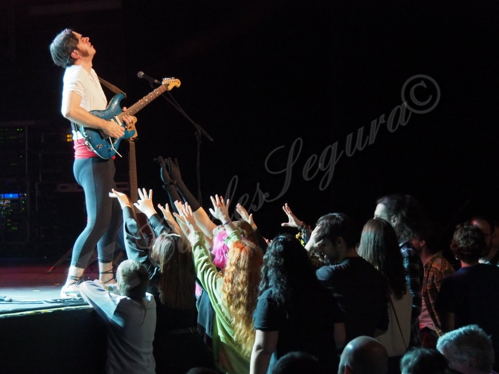 <a href="/Obeses/">O B E S E S 🫀</a> <a href="/MercatMusicaVic/">MMVV</a> <a href="/ArnauTordera/">Arnau Tordera I</a> <a href="/MaiolMontane/">Maiol Montané Tardà</a> <a href="/UdoRBrauna/">Arnau Burdó Plans</a> @poetadelsbaixos <a href="/7sisproduccions/">7Sis Produccions</a> <a href="/imesMng/">iMés Management</a>