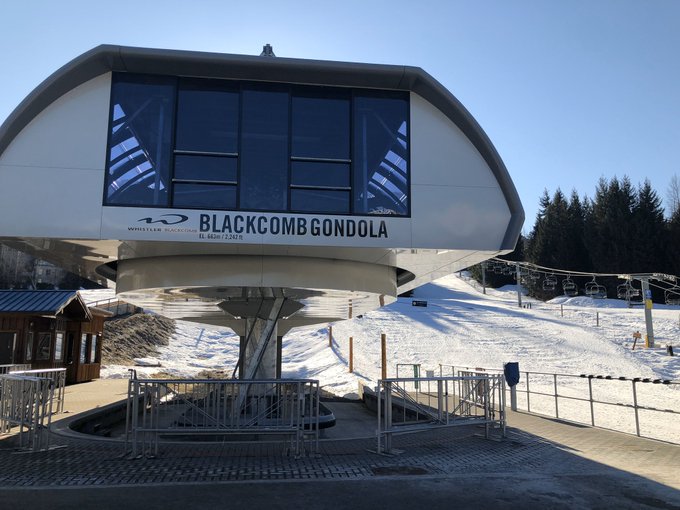 ETpaNbnXQAAsAS-?format=jpg&name=small