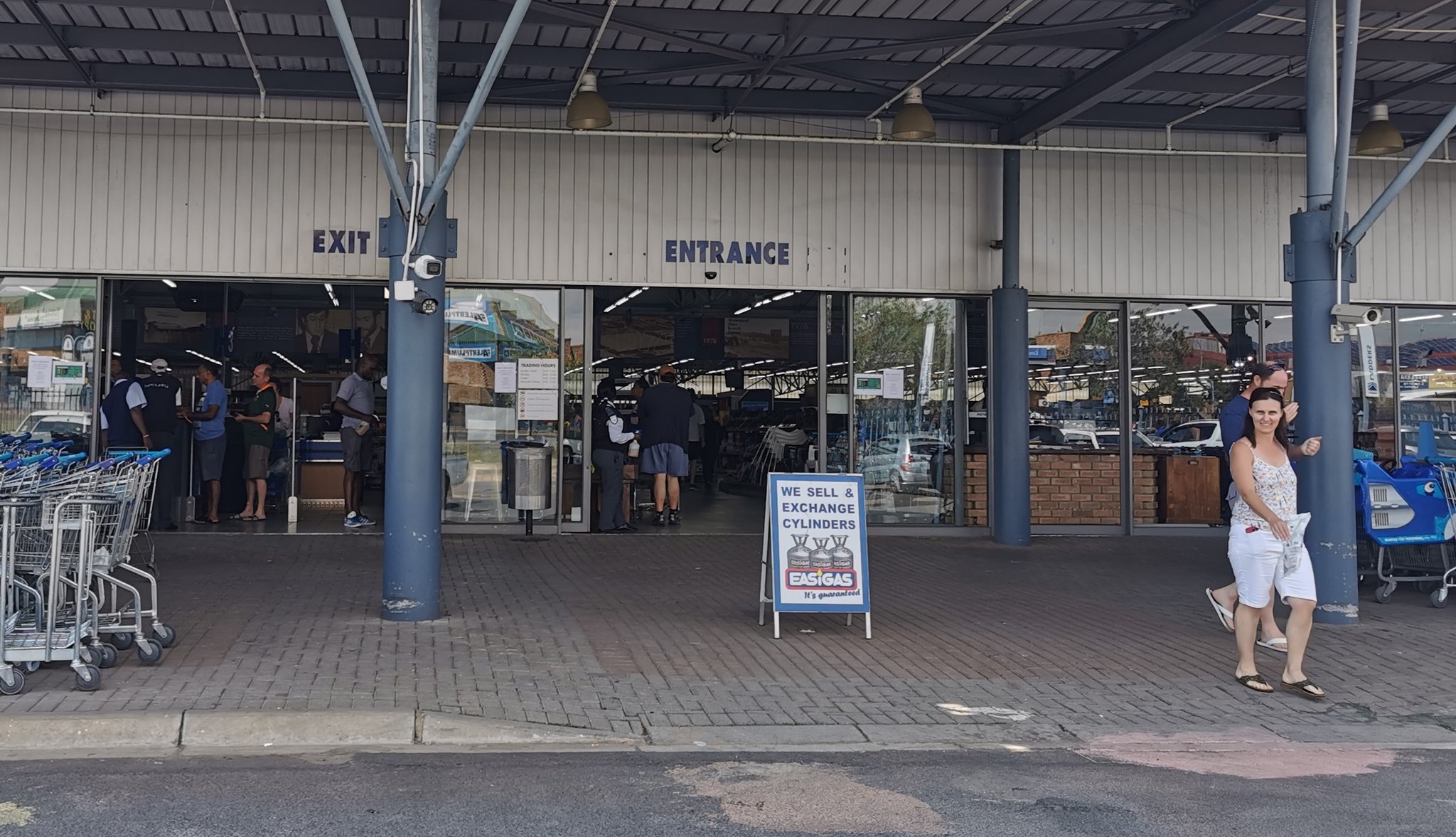 Checkers raslouw sale