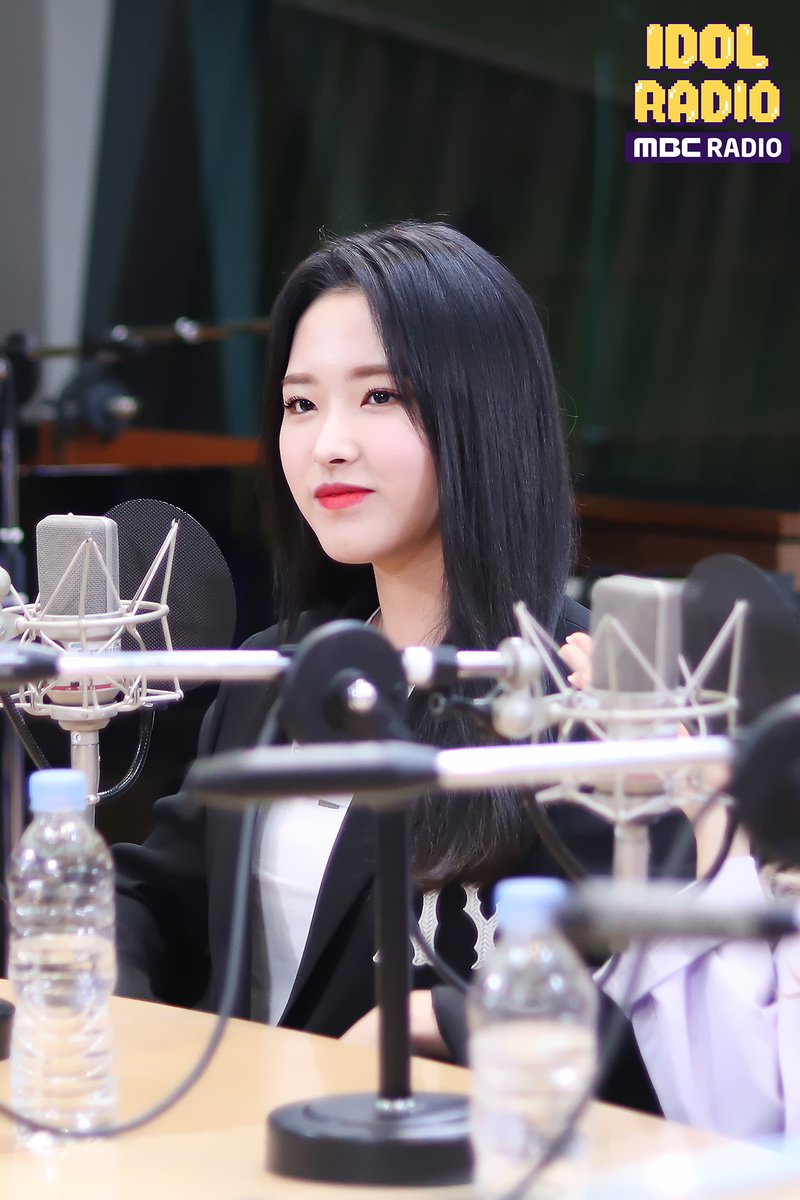 200320 ☆ #OliviaHye

© idol radio
