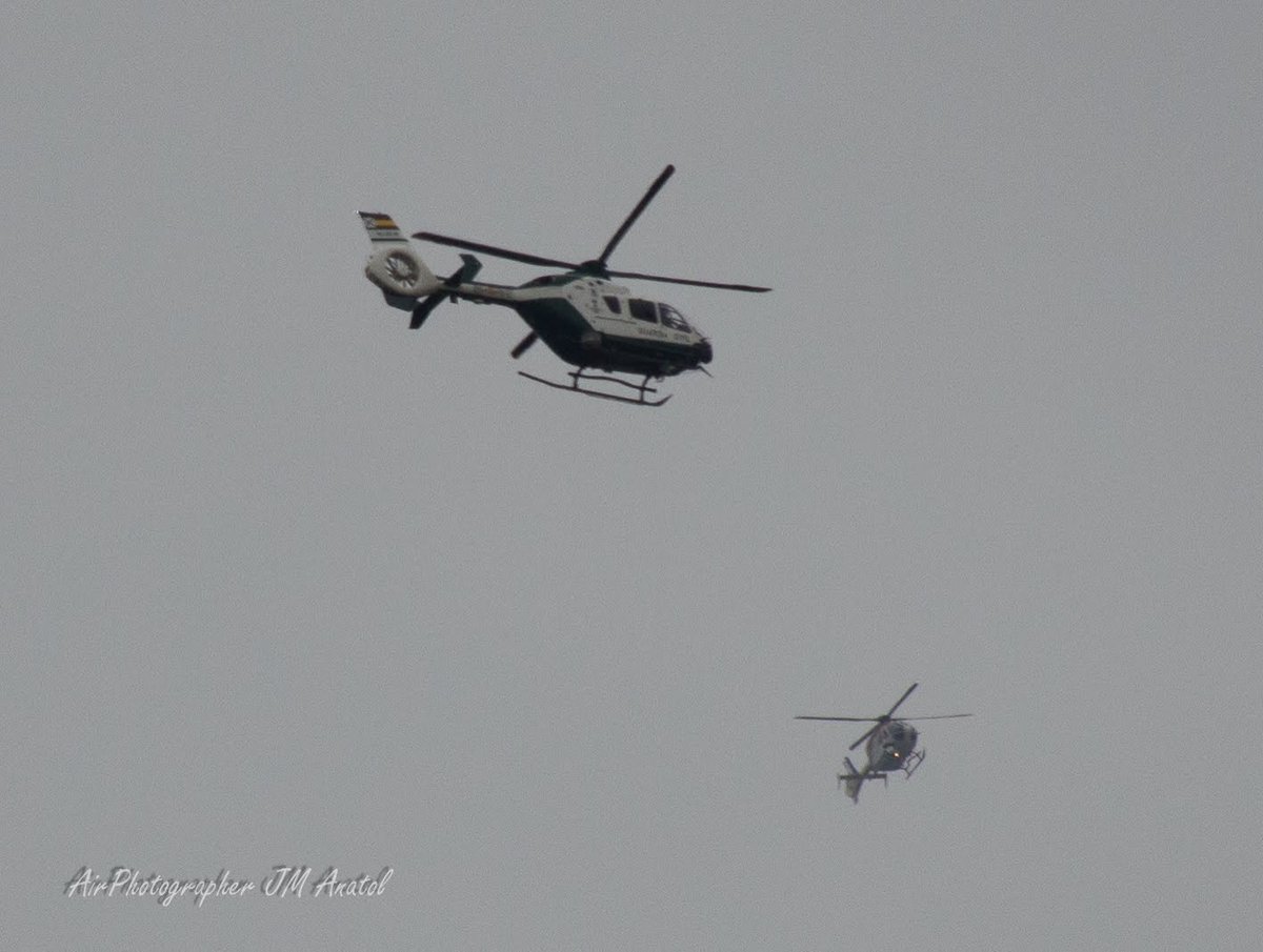 jmanatol's tweet photo. @alainvillate @AirbusHeli @guardiacivil @Sikorsky @USMC @DonostiAir @sarfati76 @torque1971 @GuillerCil @jlrios04 @HeliOpsMagazine @SpottersMelilla @LoversUsmc @helispotterNL @JorgeGuardia_ @HelicopterLinks Y también estaba el @AirbusHeli #EC135T1 de la @UvrErtzaintza @ertzaintzaEJGV además del #Ecureil de la @Gendarmerie https://t.co/R3Fy27zrfq