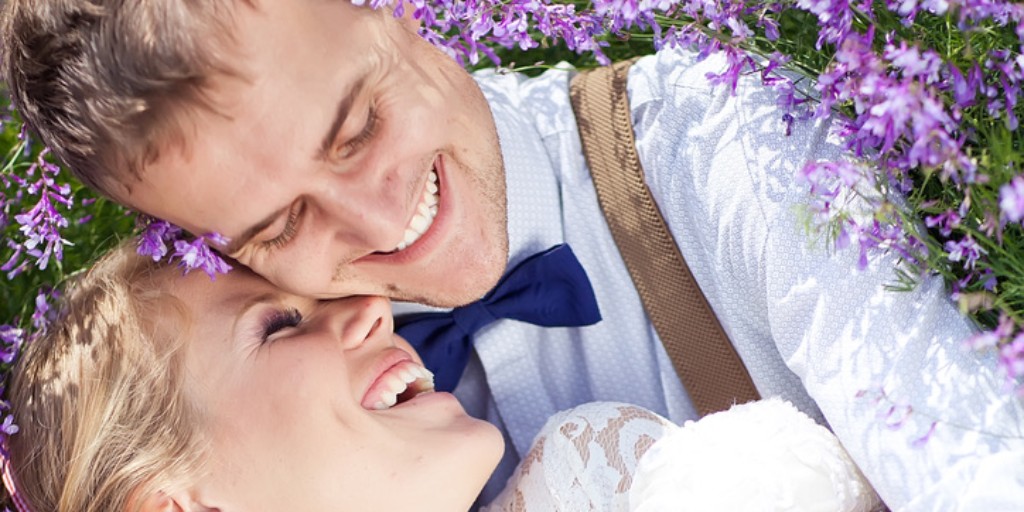 SparkleCut's tweet photo. Love and laughter feed the soul.  
#seekmoments #SparkleCut https://t.co/jZoDEBrTM5