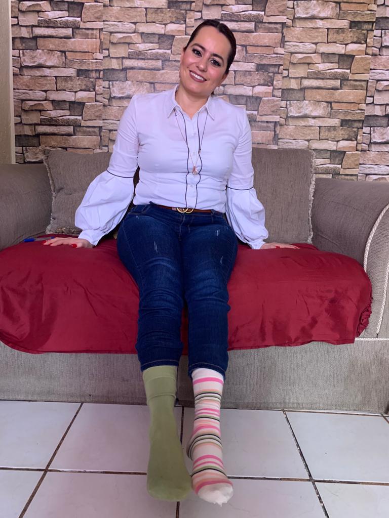 AriannaAngelesA's tweet photo. 💙💛 Yo ya traigo mis calcetas disparejas,  porque entiendo que #SerDiferenteEsNormal. 

21 de marzo Día mundial del  #SindromedeDown 
            ¡Apoyemos la inclusión! https://t.co/2hDFkdJF5L