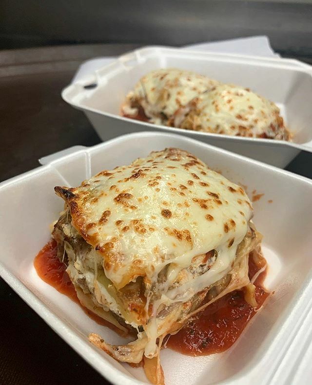 OakOven's tweet photo. Call in to order our homemade lasagna made with smoked local pork, beef, tomato, and mozzarella. Thanks for all of your continued support 😃. .
.
.
.
.
.
#lasagna #nolatakeout #yum #italian #italianfood #nola #neworleans #yelpnola #eater #eaternola #nolaeater #eatingnola #foo… https://t.co/mJqsOjrpwN