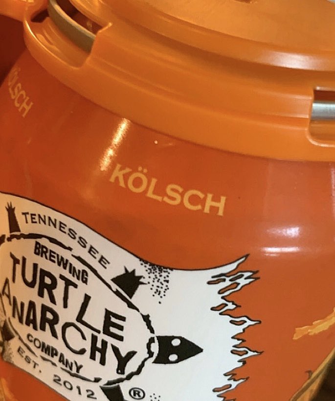 SaturdaysOnMars's tweet photo. Support your local breweries because everything else is going to 🔥 in a 👜. @TURTLEANARCHY @NashvilleScene @visitmusiccity #localbusiness #localbrewer #localbeer #turtleanarchy #catfish #kolsch #nashville @WPLN https://t.co/YH1wOej9Hq