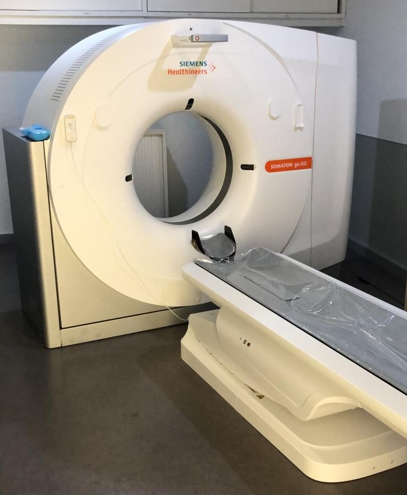 HTmedica's tweet photo. Esta semana en nuestros #CentrosHT de #Córdoba
@CruzRojaCordoba y #Cádiz @clinicadelasalud hemos instalado nuevos equipos #TAC
Innovación tecnológica para un mejor diagnóstico de #Covid_19 #radiología #ObjetivoPrevenciónCovid19 Gracias
@SiemensHealthES
por hacerlo posible. https://t.co/k4wHed9tgj