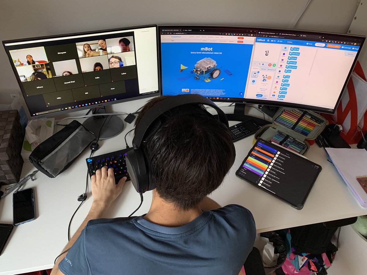 Workshop4Me's tweet photo. #online #coding #Saturday #weekend #covid19 #lockdown #makebot #robotics #scratch #scratchjr #scratchfromhome #game #share #cookiebreak #codingforkids #girlsintech #womenintech https://t.co/CCIpd8y8Se