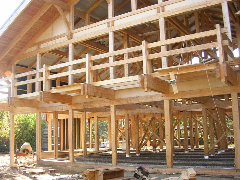 CampanoFiu's tweet photo. Wooden construction isn't as popular as it is up north, but the energy efficiency is extremely significant compared to other construction materials! 
#bcn2210 #fiu #fiumossschool #construction @FIU_MossSchool https://t.co/LC6h81hDcT