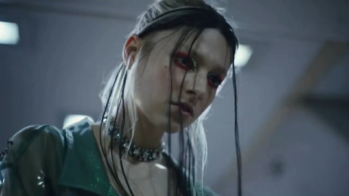 EuphoricBitch's tweet photo. COVID-19 can't kill me cause I've already died in these scenes. https://t.co/zOdm6xf53c