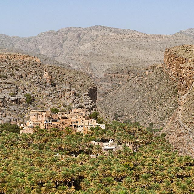 carnetsdeyann's tweet photo. Missing the beauty of Omani mountains and villages ⛰🌿💚
.
.
.
#travelgram #oman #muscat #mascate #loves_oman #ig_oman #omantravel #travelblogger #summervibes #misfatalabreyeen #terrace #mountain #mountains #djebelakhdar #bluesky 
#traveladdict #travel… https://t.co/jCII0nmNl7 https://t.co/iU1PUUPrSg