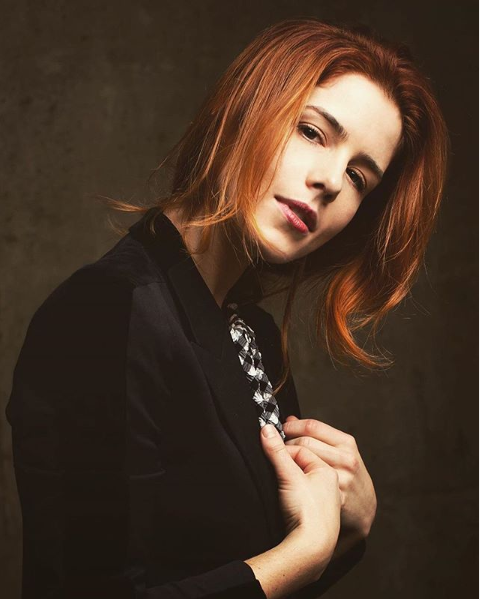 GreekEmBetts1's tweet photo. Emily's new photoshoot. #emilybettrickards https://t.co/ZJUVddCGTr