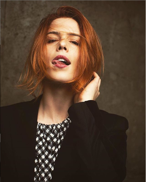 GreekEmBetts1's tweet photo. Emily's new photoshoot. #emilybettrickards https://t.co/ZJUVddCGTr