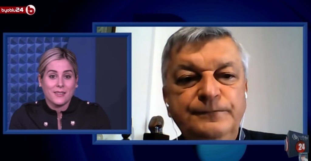 Proletari's tweet image. Mjeku(nanopatolog) italian: Corona apo Covid-19, mashtrimi më i madh që po i bëhet njerëzimit proletari.com/mjekunanopatol…