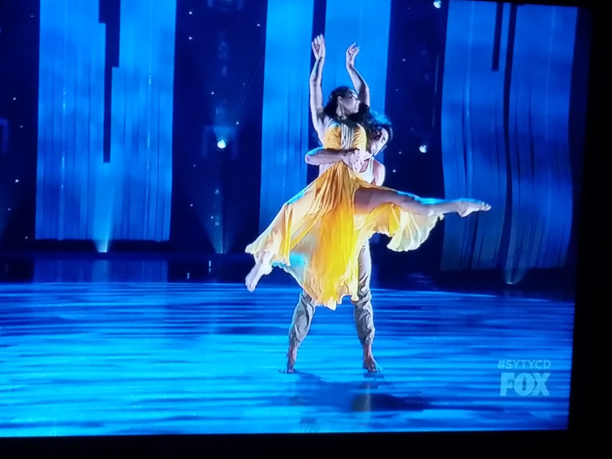 sytycd💜junkie tweet media