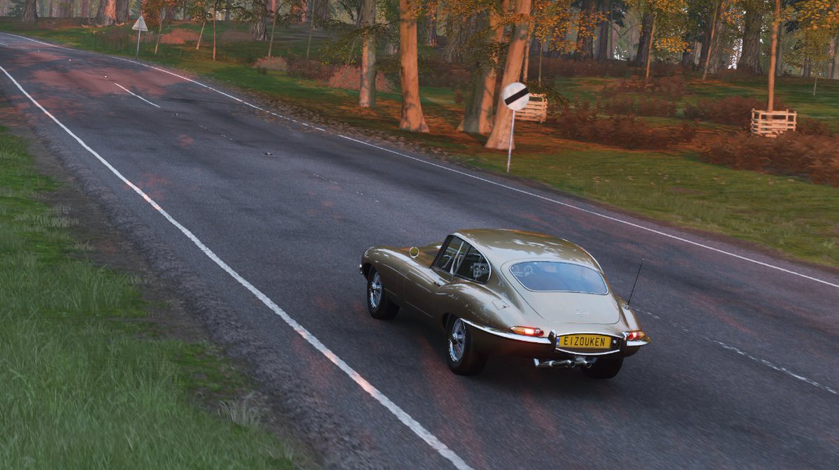 Got the ur-Jag from a barn find. *Paradise Kiss intensifies*