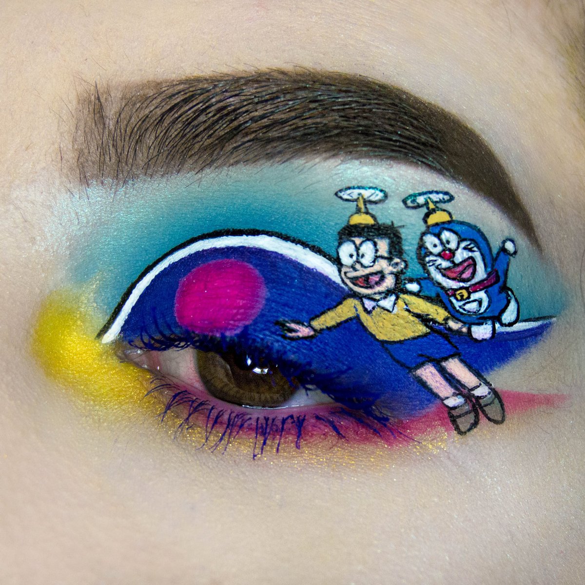 Aliwildchild's tweet photo. Últimamente el algoritmo de instagram me tiene frita, así que os comparto por aqui algunos de mis maquillajes 💖

🎀Si podéis compartir os muerdo las cejitas🎀 https://t.co/mnapgGenjz